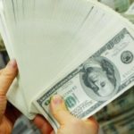 Internet Scammer arrested US Dollars