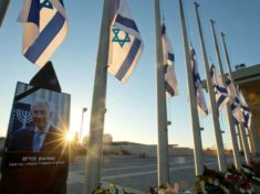 Obama arrives in Israel for funeral of Shimon Peres