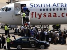 South African Airways to cut costs under ratings scrutiny