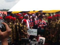 Governor Willie Obiano donates N10m to Ifeanyi Ubah FC players