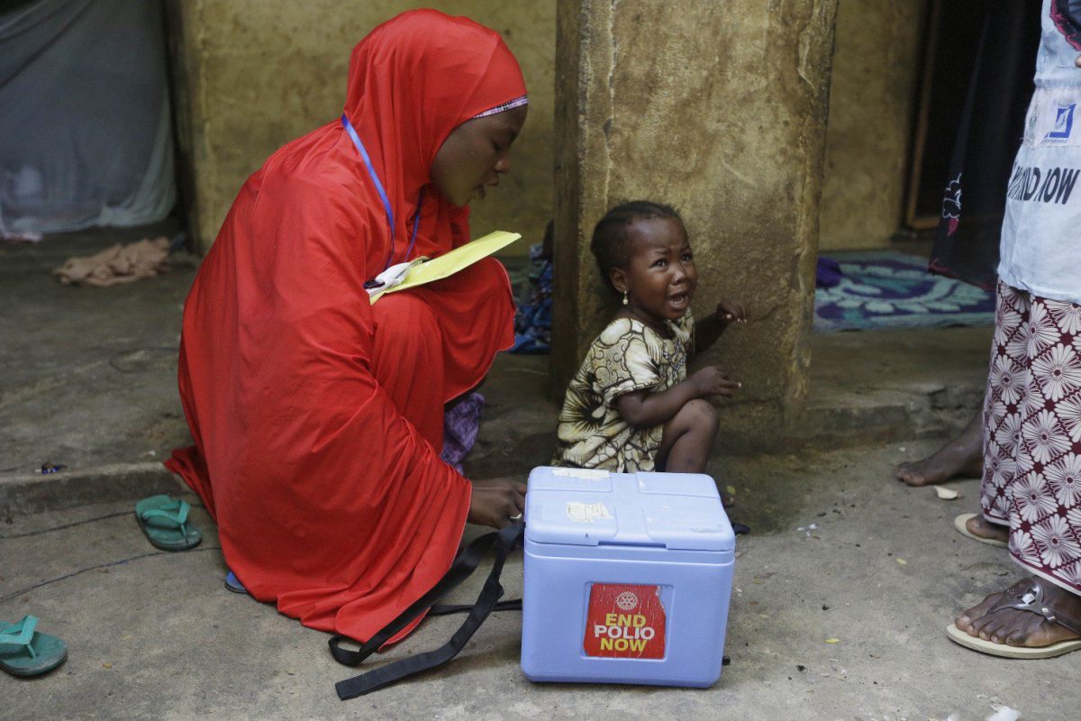Nigeria fights myths fear in polio vaccine drive