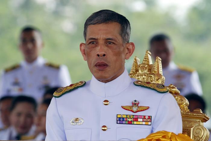Thailands parliament to invite crown prince to become new king