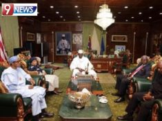 Buhari and other West African leaders press Gambias Jammeh to quit