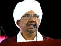 Sudans Bashir announces one month ceasefire extension