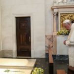 Pope prays at the grave of Jacinta and Francisco Marto the saints
