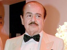 Saudi Arabian tycoon Adnan Khashoggi