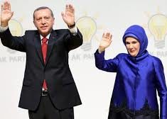 Turkeys Erdogan Saudi leaders discuss efforts to end Qatar tension sources