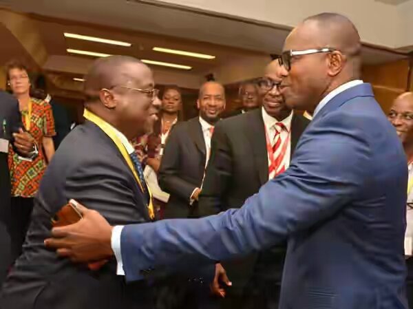 Baru Kachikwu shake hands1