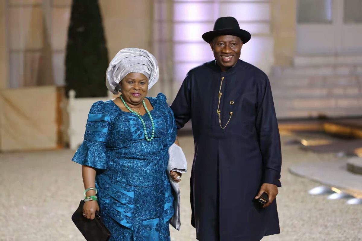 PIC 3. PRESIDENT WITH THE FIRST LADY
