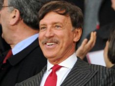 arsenal owner kroenke reacts to arsene wengers departure read