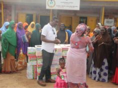 Presidential aspirant visits IDP camps in North East donates food items
