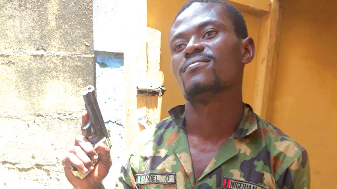 7547549 servingsoldier jpega64db5840175ab5ab706bfecaf18e729