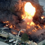 Melbourne factory fire sends toxic smoke into suburbs