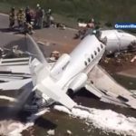 7865817 privatejetspeedsoffrunwayandcrashesintofence1 jpegceb94f9b54689b0e1ccd92b4566992e7