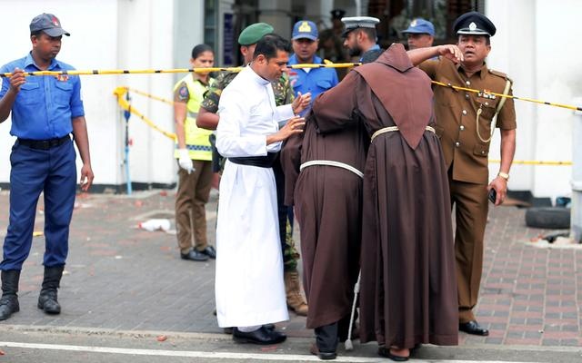 Easter Day bomb blasts kill more than 20 in Sri Lankan churches, hotels. Photo by REUTERS/Ranga Sirilal.