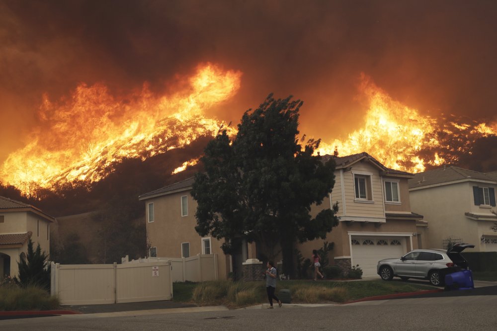 California Wildfire Force Hollywood Celebrities Out of Their Homes