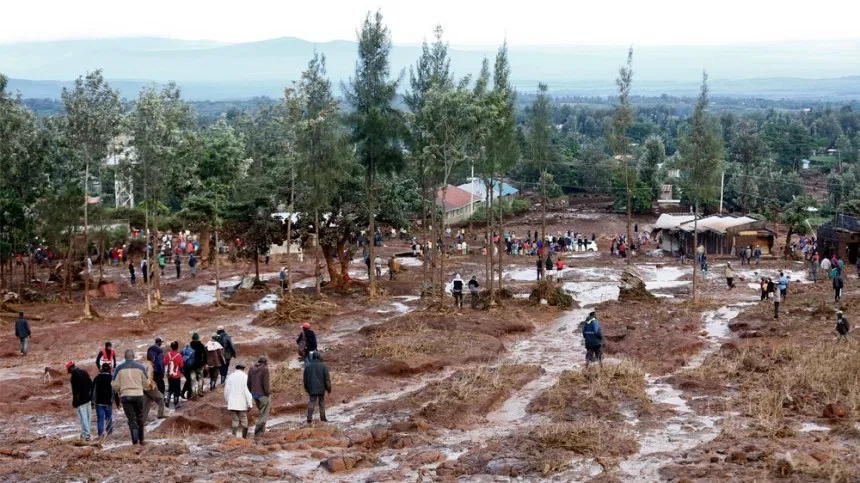 At least 24 people killed by landslides floods in Kenya