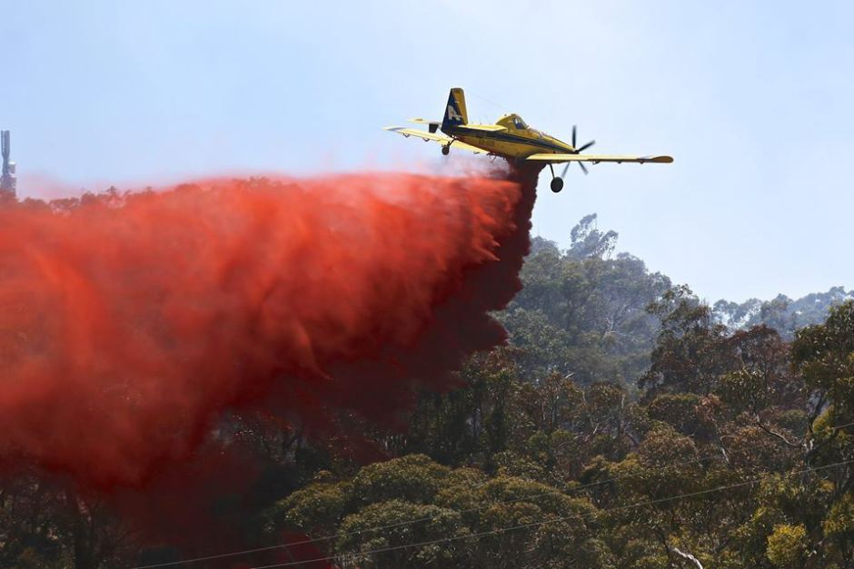 Water bomber helicopter in Australia
