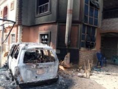 A building set ablaze during Omor Umumbo crisis