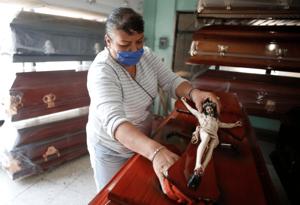 Mexican funeral homes face 'horrific' unseen coronavirus toll