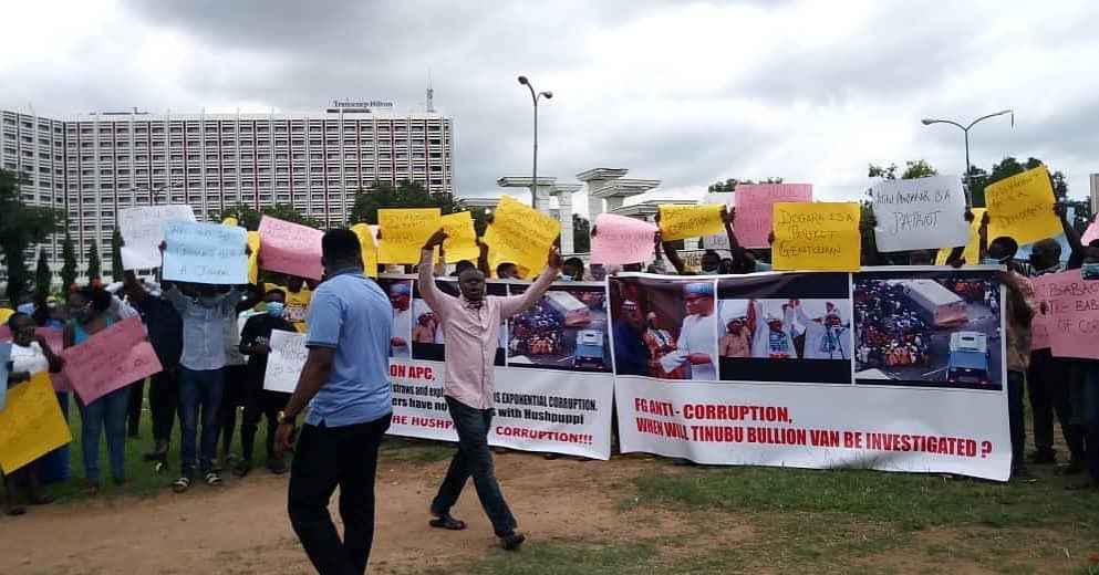 Breaking: Protesters Storm Abuja, Demand Immediate Arrest Of Tinubu Over Bullion Van Saga (Photo)