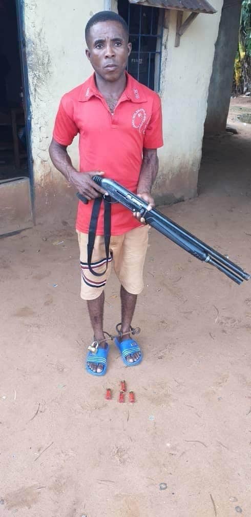 POLICE OPERATIVES NAB A 27 YEARS OLD MAN ATTEMPTING TO KILL HIS FRIEND WITH PUMP ACTION OVER ONE THOUSAND NAIRA DEBT