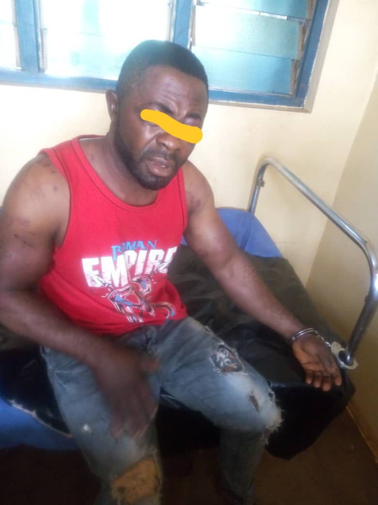 Anambra Police arrest man after he allegedly stabbed and attempted cutting a ladys breast for rituals 1