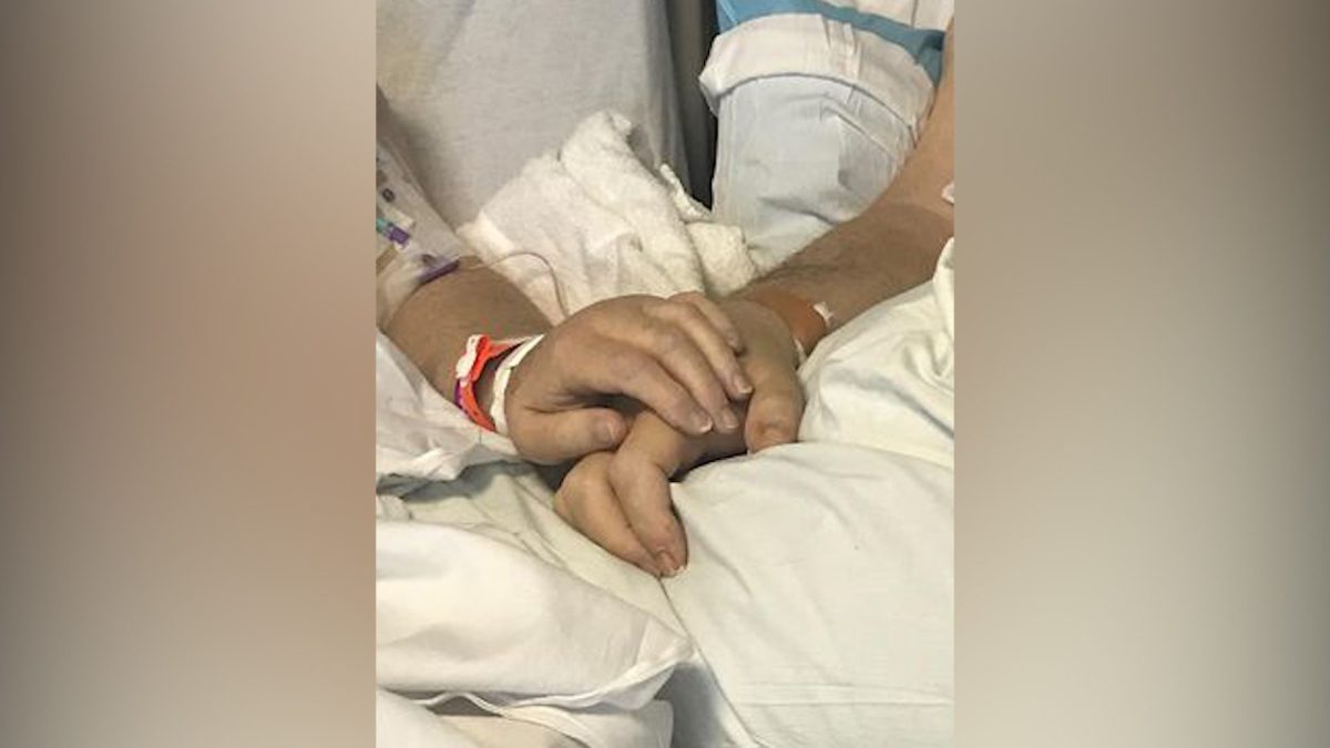 Couple married for 48years held hands as they died moments after suffering from Covid 19 1
