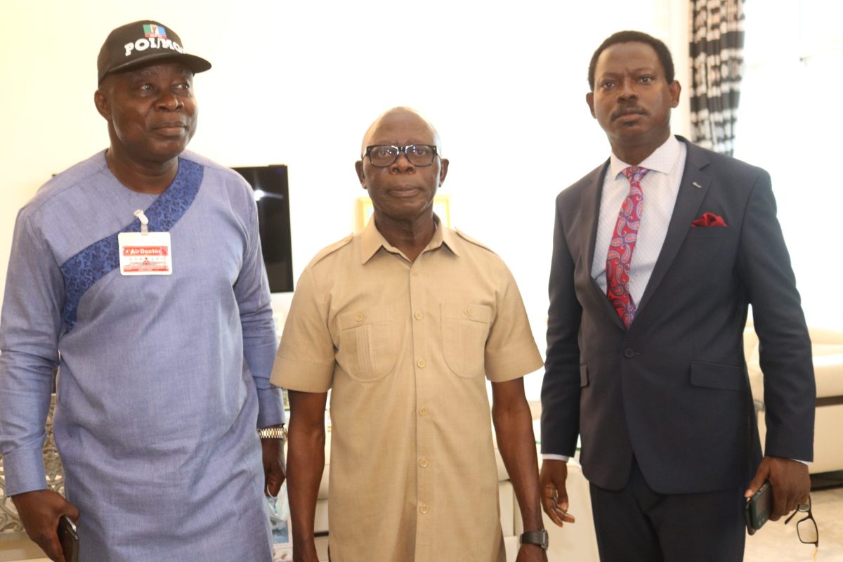 Photonews from Oshiomhole Press conference on non violent elections held in Benin City Edo State