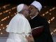 Pope Francis and Egyptian grand imam kiss