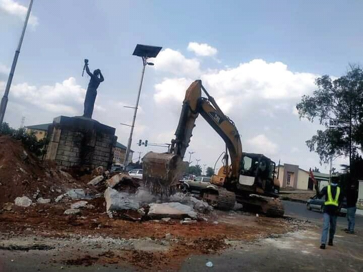 Demolition of roundabouts in Imo state