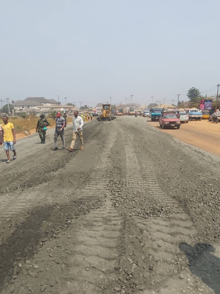 Imo state government Flags off Naze-Nekede-Ihiagwa-Obinze road as Leo-9 and Asphalt  construction company handles the project