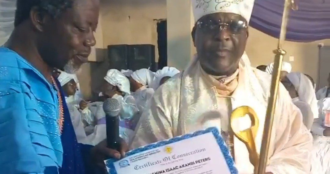 Legendary Juju Musician Sir Shina Peters Ordained Bishop
