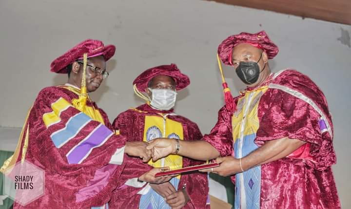 ENTRACO GM MCDONALD EBERE BAGS A PRESTIGIOUS AWARD FROM SEAT OF WISDOM SEMINARY OWERRI - 9NEWS NIGERIA