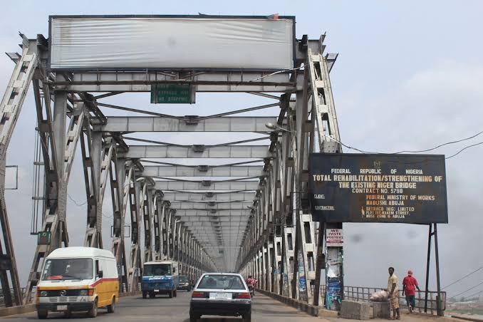 Head bridge Asaba - Onitsha