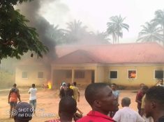 Ihitte/Uboma police Station set on fire by hoodlums