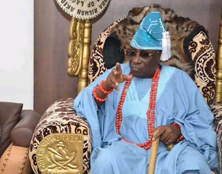 Oba Of Lagos In Trouble  EFCC Urged To Look Into His Claim That Hoodlums Stole Over $2mln and ₦17mln Kept In His Palace