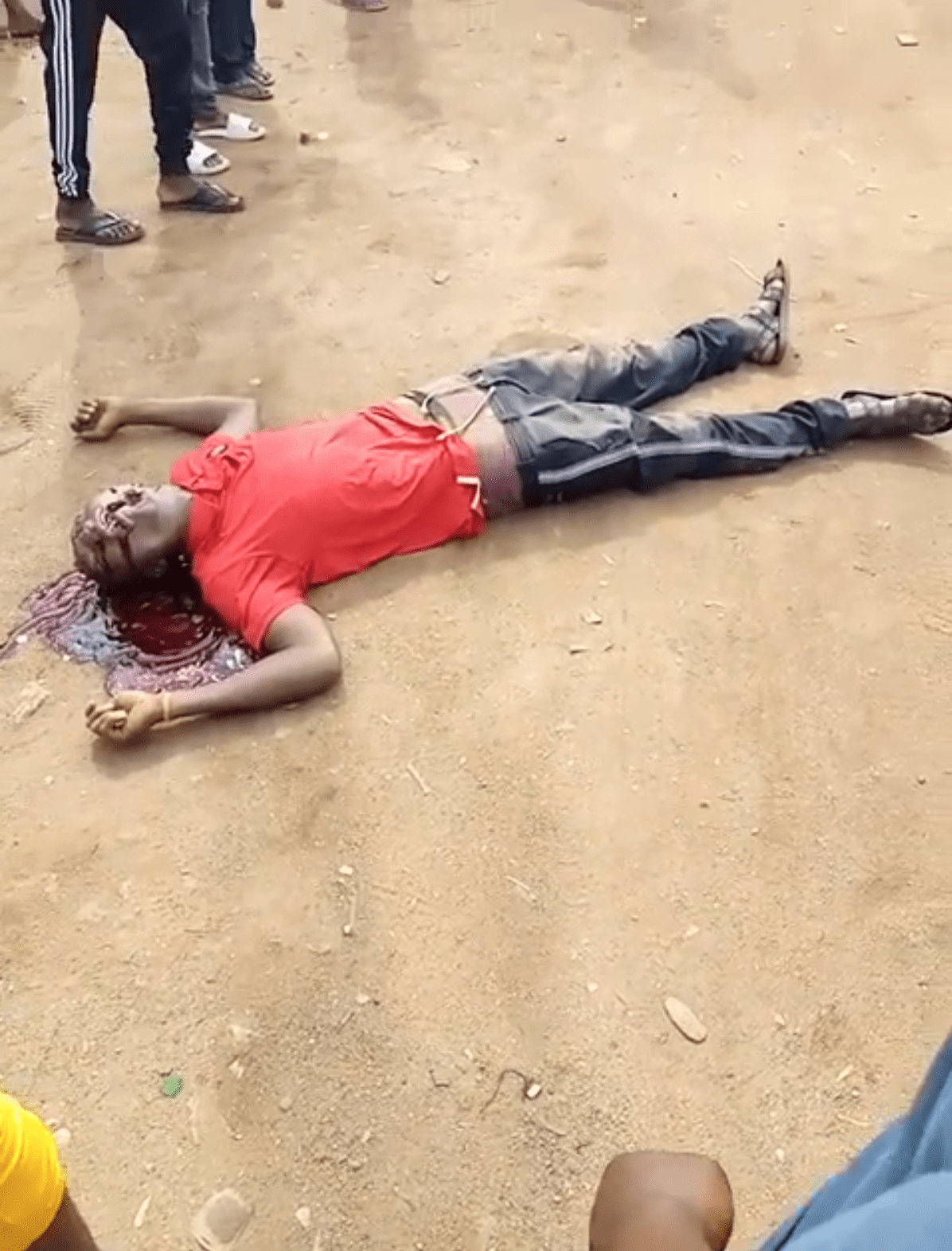 Breaking  Heavy Gunshots in Awka As Cult Members Clash Many Dead Already   9News Nigeria
