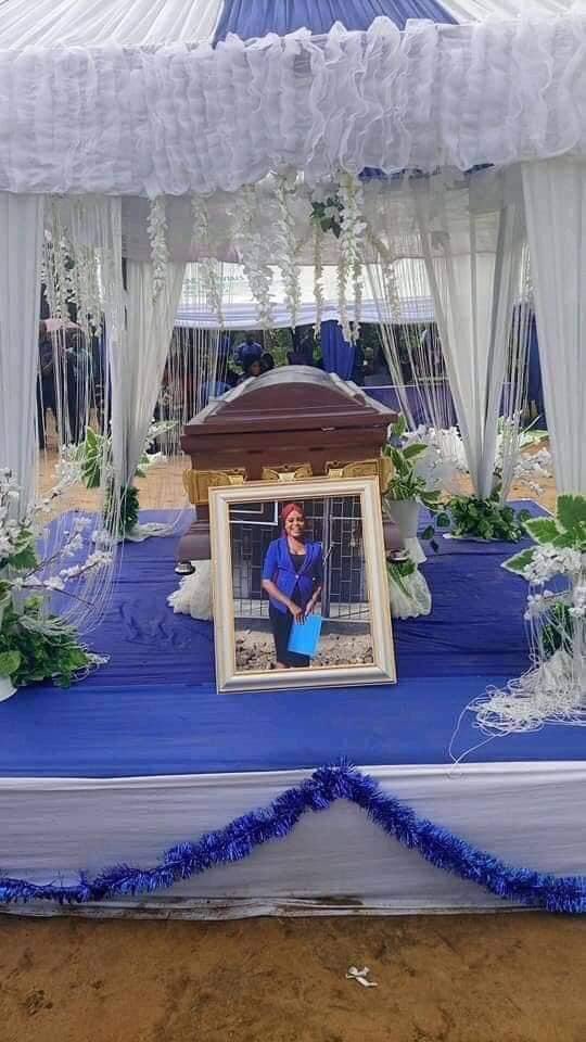 Iniubong Umoren Slain Akwa Ibom Jobseeker Finally Laid To Rest As Tears Flow