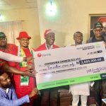 YOUTHS PRESENT 2M NAIRA CHEQUE TO SUPPORT SULUDO's GOVERNORSHIP AMBITION