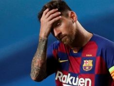 dejected Messi