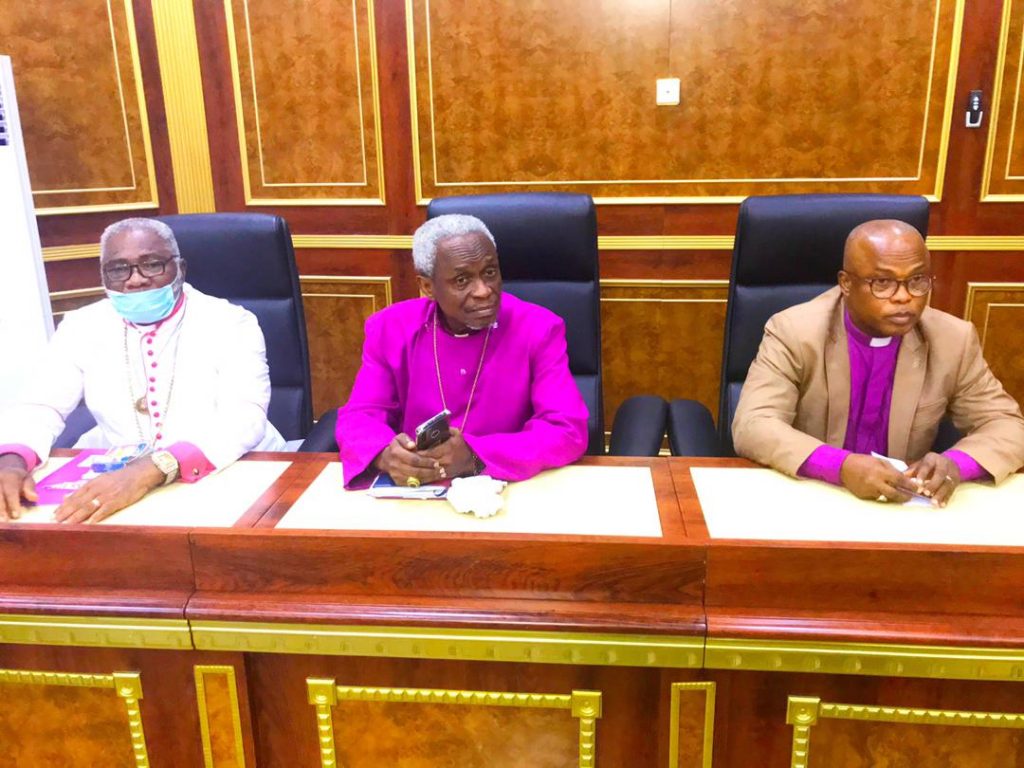 IMO GOVERNMENT HOUSE NOW HAS NEW EXCO CHAMBER AS UZODINMA MEETS WITH RELIGIOUS LEADERS FOR PRAYERS