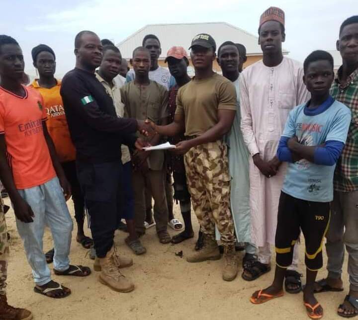 NO BOKO HARAM WAS ARRESTED AS ARMY TROOP HALTS ATTEMPT TO KIDNAP COMMUTERS IN BORNO STATE