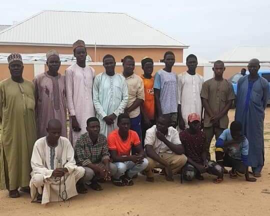 NO BOKO HARAM WAS ARRESTED AS ARMY TROOP HALTS ATTEMPT TO KIDNAP COMMUTERS IN BORNO STATE