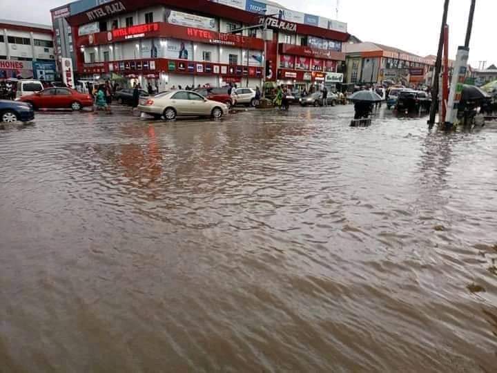 STATE OF IMO ROADS- GOVERNOR UZODINMA IS NOT THE CAUSE OF FLOODING IN OWERRI (Photos by 9News Nigeria correspondent, Owerri)