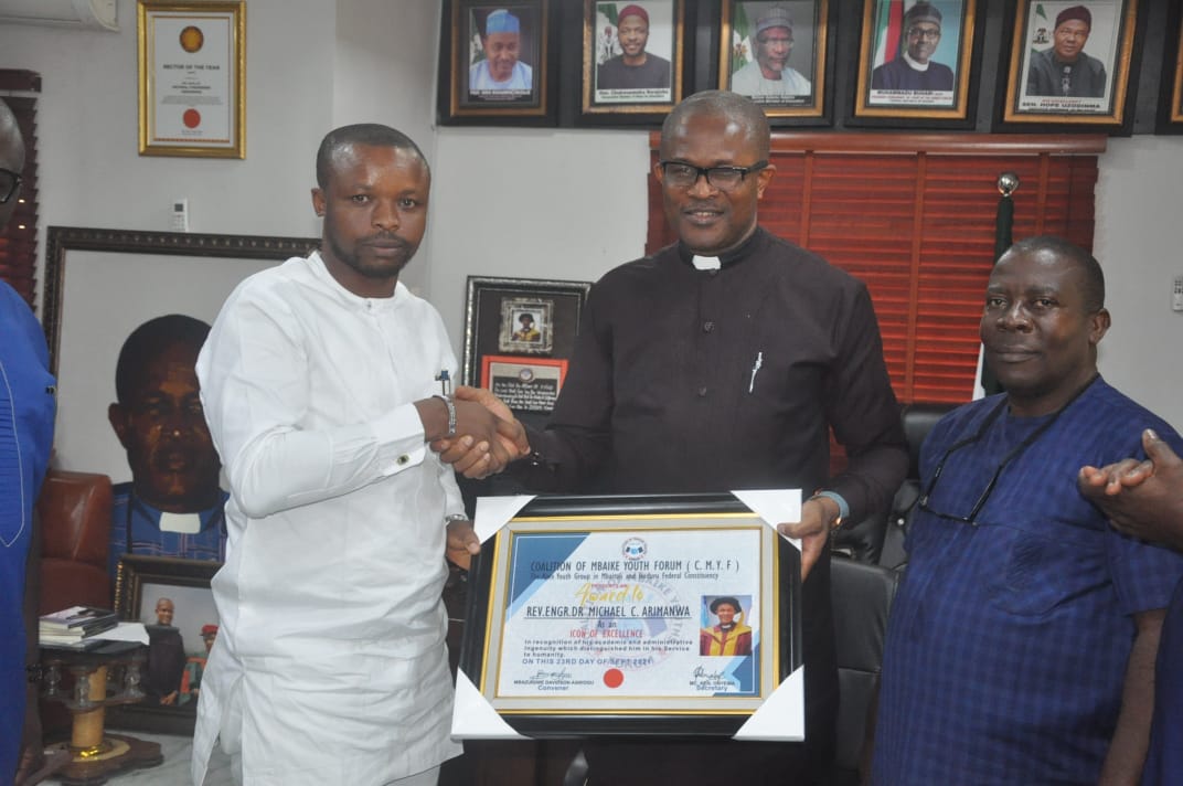 Mbaike Born FEDPONEK Rector, Rev. Arimanwa honoured by Coalition Of Mbaike Youth Forum