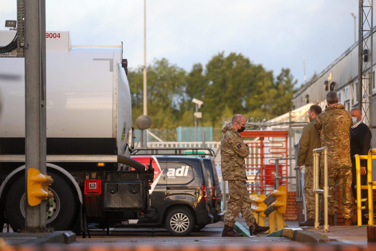 UK Military engaged to supply fuel to filling stations as scarcity worsens