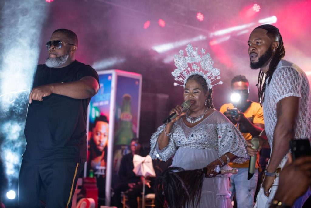 Enugu Progress Tour- Flavour of Africa, Queen Theresa Onuorah thrill Consumers at Life Continental Lager Concert - 9News Nigeria