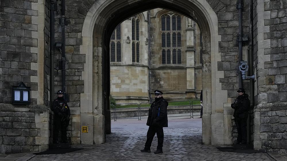 UK Police Arrest Armed Intruder On Windsor Castle Grounds – 9News Nigeria