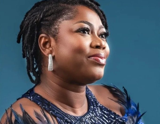 A UK-based Nigerian, Ayo teye releases song titled Forward